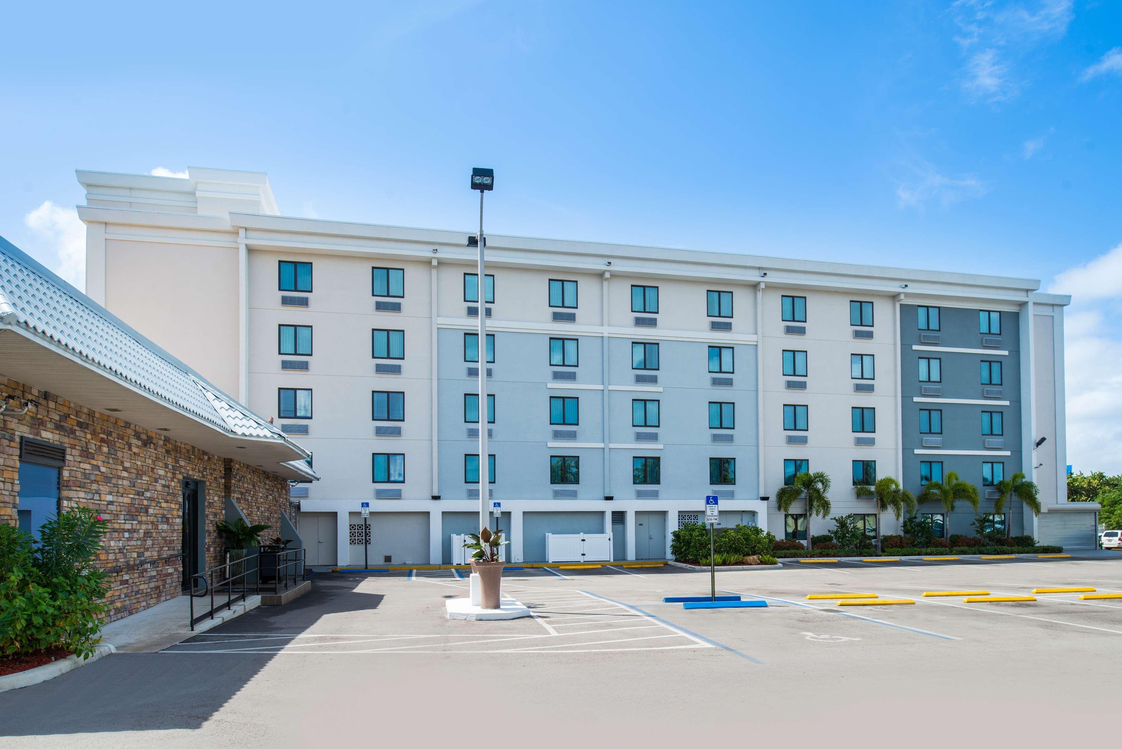 Best Western Plus Hollywood/Aventura Pembroke Park Esterno foto